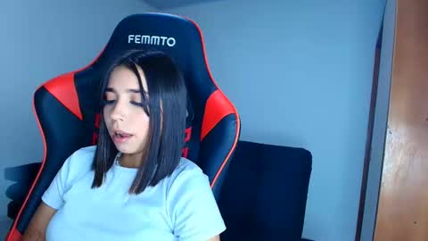 rousse_violet online show from 02.09.26