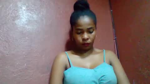 rovaelyah online show from 10.02.25