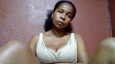 rovaelyah online show from 10.20.25