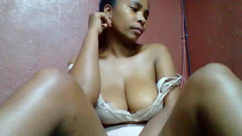 rovaelyah online show from 11.10.25