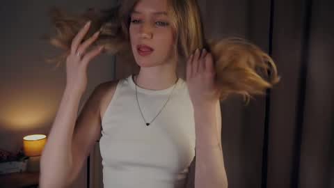 Stella online show from 02.12.25