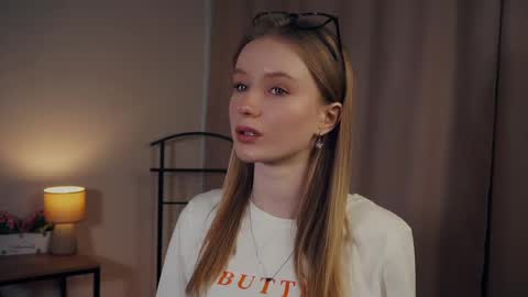 Stella online show from 02.13.25