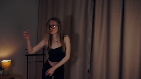 Stella online show from 02.13.25