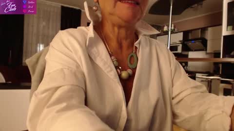 Roxana online show from 12.04.24