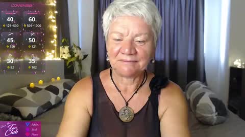 Snapshot of roxana_brooks chatting on 04.29.26 Roxana online show from 04.29.26