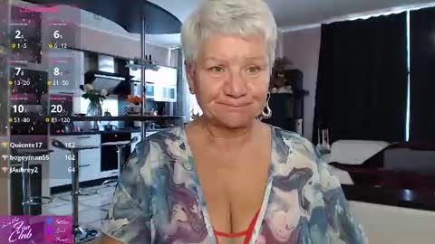 Snapshot of roxana_brooks chatting on 07.28.26 Roxana online show from 07.28.26