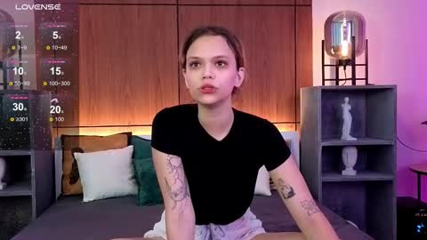 Roxana online show from 09.28.25
