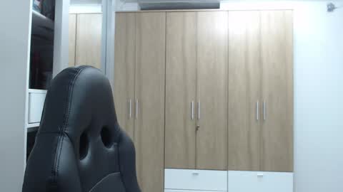 Snapshot of roxanalove7 chatting on 12.21.24 Roxana online show from 12.21.24