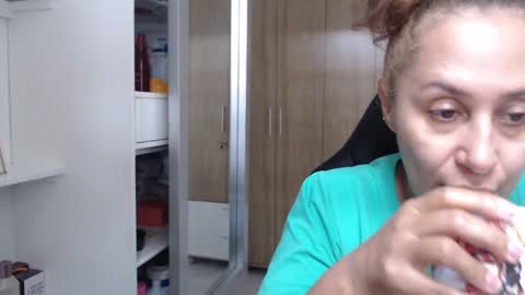 Snapshot of roxanalove7 chatting on 01.02.25 Roxana online show from 01.02.25