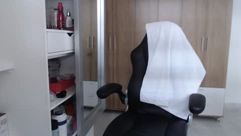 Snapshot of roxanalove7 chatting on 01.06.25 Roxana online show from 01.06.25