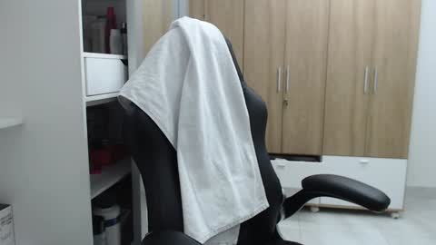 Snapshot of roxanalove7 chatting on 01.06.25 Roxana online show from 01.06.25