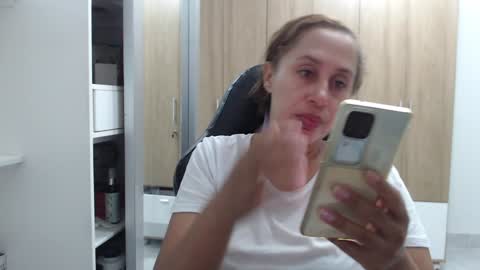 Snapshot of roxanalove7 chatting on 01.08.25 Roxana online show from 01.08.25