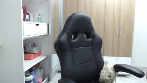 Snapshot of roxanalove7 chatting on 01.19.25 Roxana online show from 01.19.25