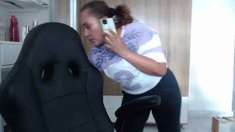 Snapshot of roxanalove7 chatting on 01.30.25 Roxana online show from 01.30.25