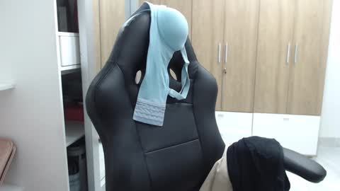 Snapshot of roxanalove7 chatting on 02.15.25 Roxana online show from 02.15.25