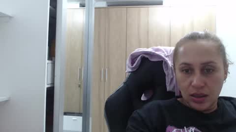 Snapshot of roxanalove7 chatting on 03.05.25 Roxana online show from 03.05.25