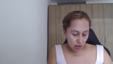 Snapshot of roxanalove7 chatting on 09.21.25 Roxana online show from 09.21.25