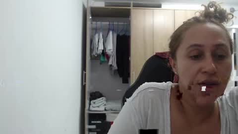 Snapshot of roxanalove7 chatting on 04.26.26 Roxana online show from 04.26.26