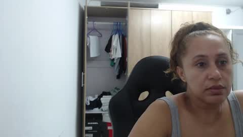 Snapshot of roxanalove7 chatting on 06.07.26 Roxana online show from 06.07.26
