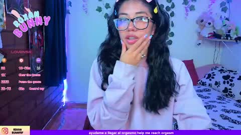 Snapshot of roxanbunny chatting on 06.10.26 roxxy online show from 06.10.26