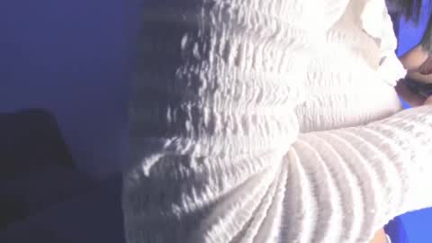 Roxane online show from 11.24.25