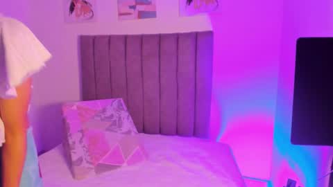 Roxane online show from 01.10.26