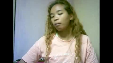 Snapshot of roxanne_98 chatting on 01.19.26 roxanne_98 online show from 01.19.26