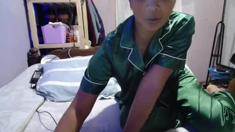 Snapshot of roxanne_98 chatting on 03.08.26 roxanne_98 online show from 03.08.26