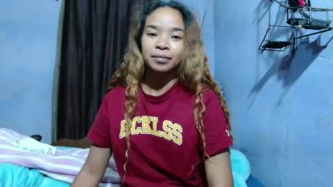 Snapshot of roxanne_98 chatting on 07.10.26 roxanne_98 online show from 07.10.26