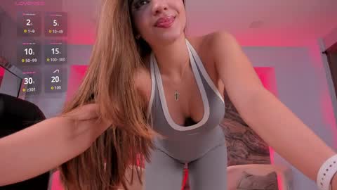 Roxanne Hill  online show from 04.02.26