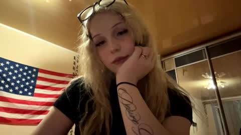 Molly online show from 02.24.26