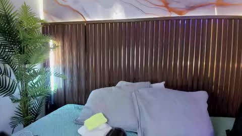 Roxie  online show from 02.21.26