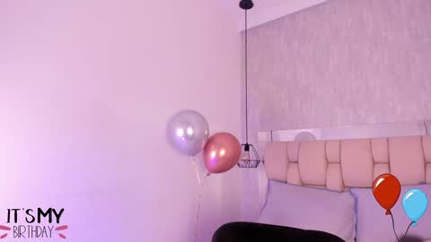 Roxie  online show from 01.11.25