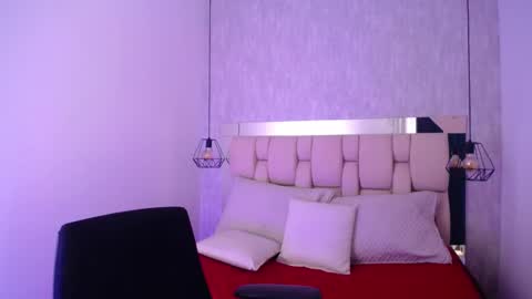 Roxie  online show from 02.24.25