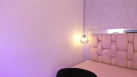 Roxie  online show from 02.23.26