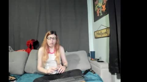 roxihazeleyes online show from 10.27.25