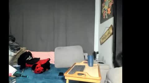 roxihazeleyes online show from 03.03.26