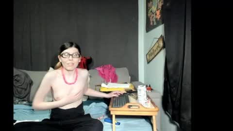 roxihazeleyes online show from 04.15.26