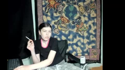 Snapshot of roxihazeleyes chatting on 06.24.26 roxihazeleyes online show from 06.24.26