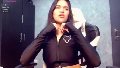 roxxi_2110 online show from 01.16.26