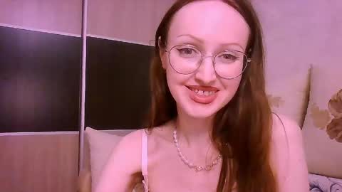 Roxxy Wharton online show from 04.18.26