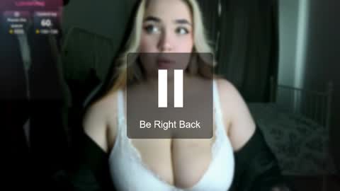 Snapshot of roxy_fleur chatting on 03.12.25 Roxy online show from 03.12.25