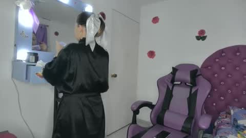 Snapshot of roxy_lu_07 chatting on 03.03.26 Roxy online show from 03.03.26