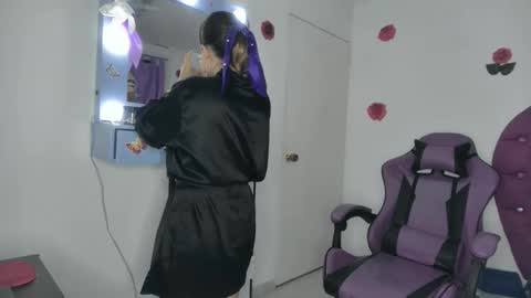 Snapshot of roxy_lu_07 chatting on 03.06.26 Roxy online show from 03.06.26