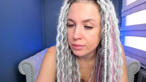 Roxy online show from 01.16.25