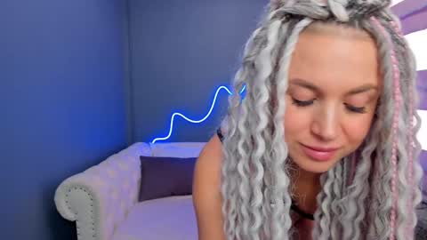 Roxy online show from 01.29.25