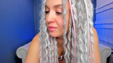 Roxy online show from 02.08.25