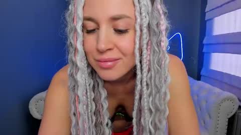 Roxy online show from 02.17.25