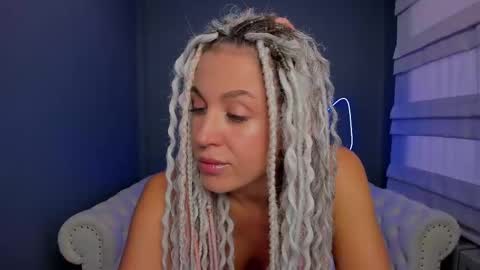 Roxy online show from 03.06.25