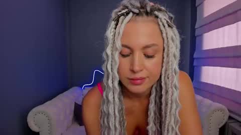 Roxy online show from 03.06.25